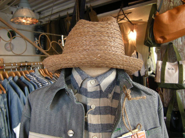 Mountain Hat とLinen shirts